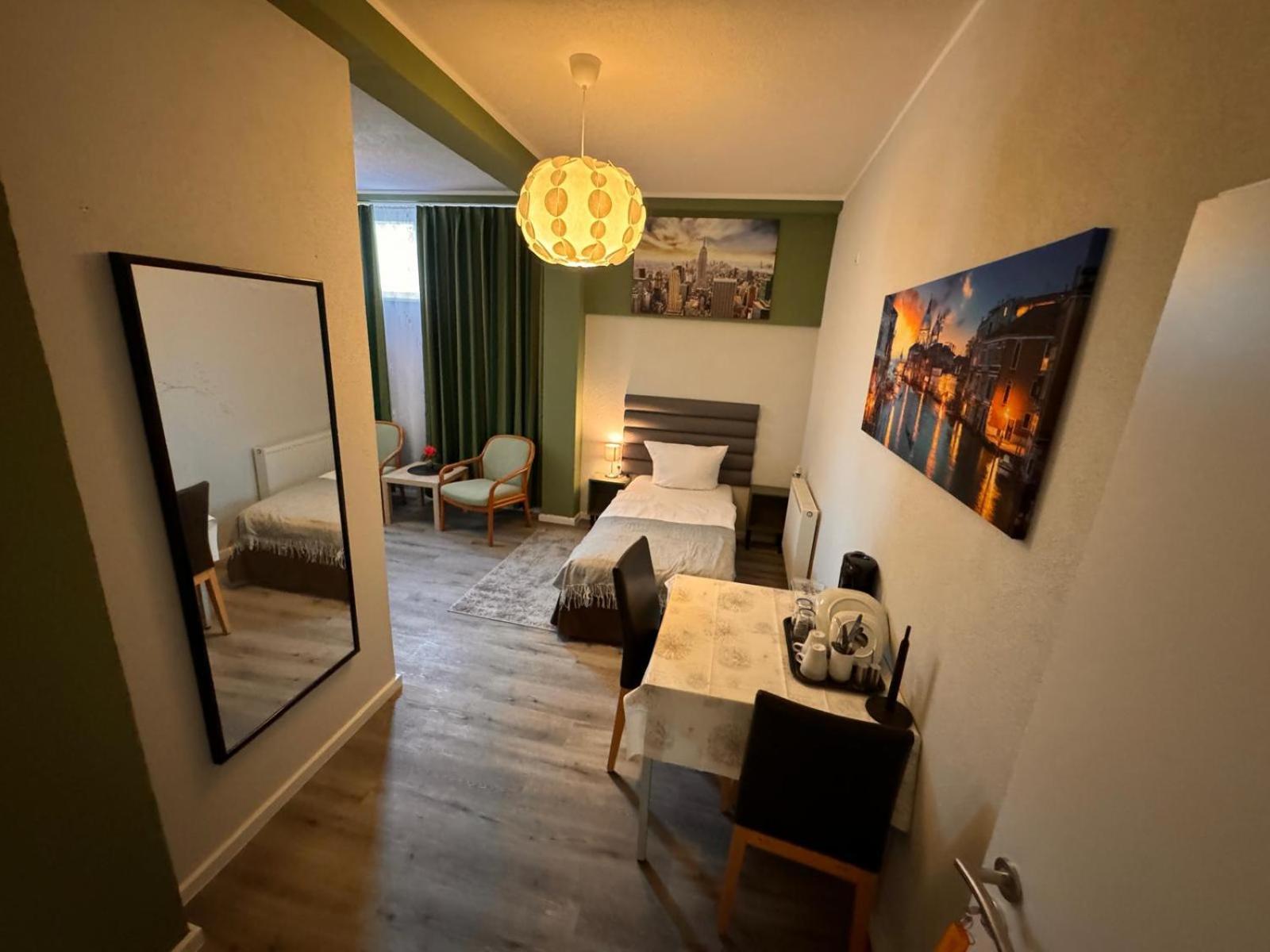 F-F Haus Monteuren Unterkunft Neuhausen auf den Fildern 外观 照片